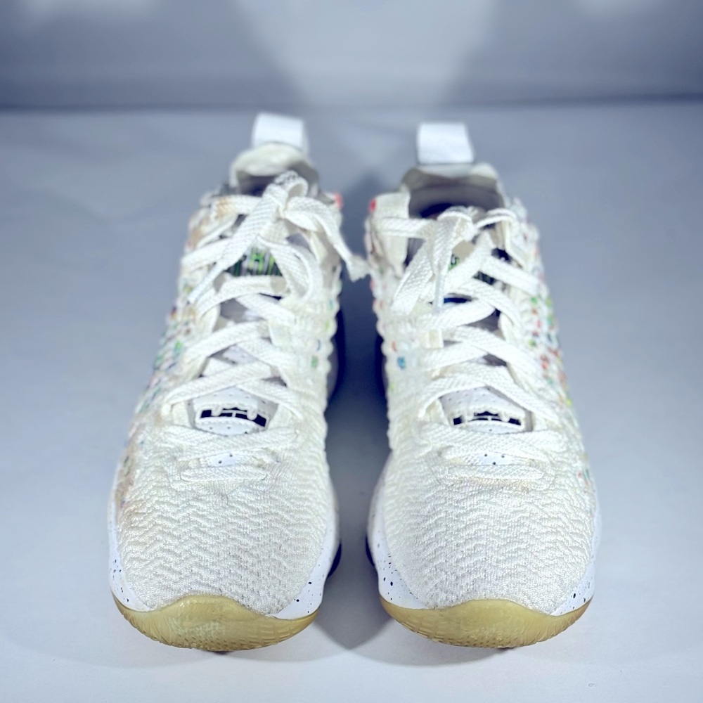 Nike LeBron 17 Air Command Force - Picture 3 of 6